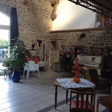 Bed and Breakfast Le Pigeonnier De Quarré Exterior foto