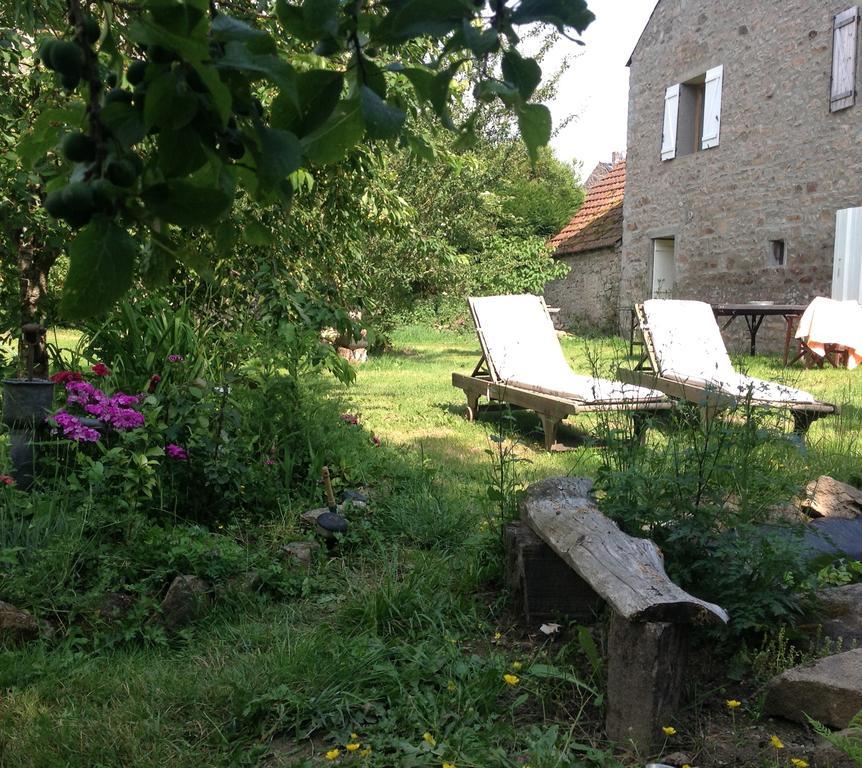 Bed and Breakfast Le Pigeonnier De Quarré Exterior foto